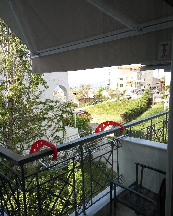 Menexe Apartments-Korali Neos Marmaras Exterior photo